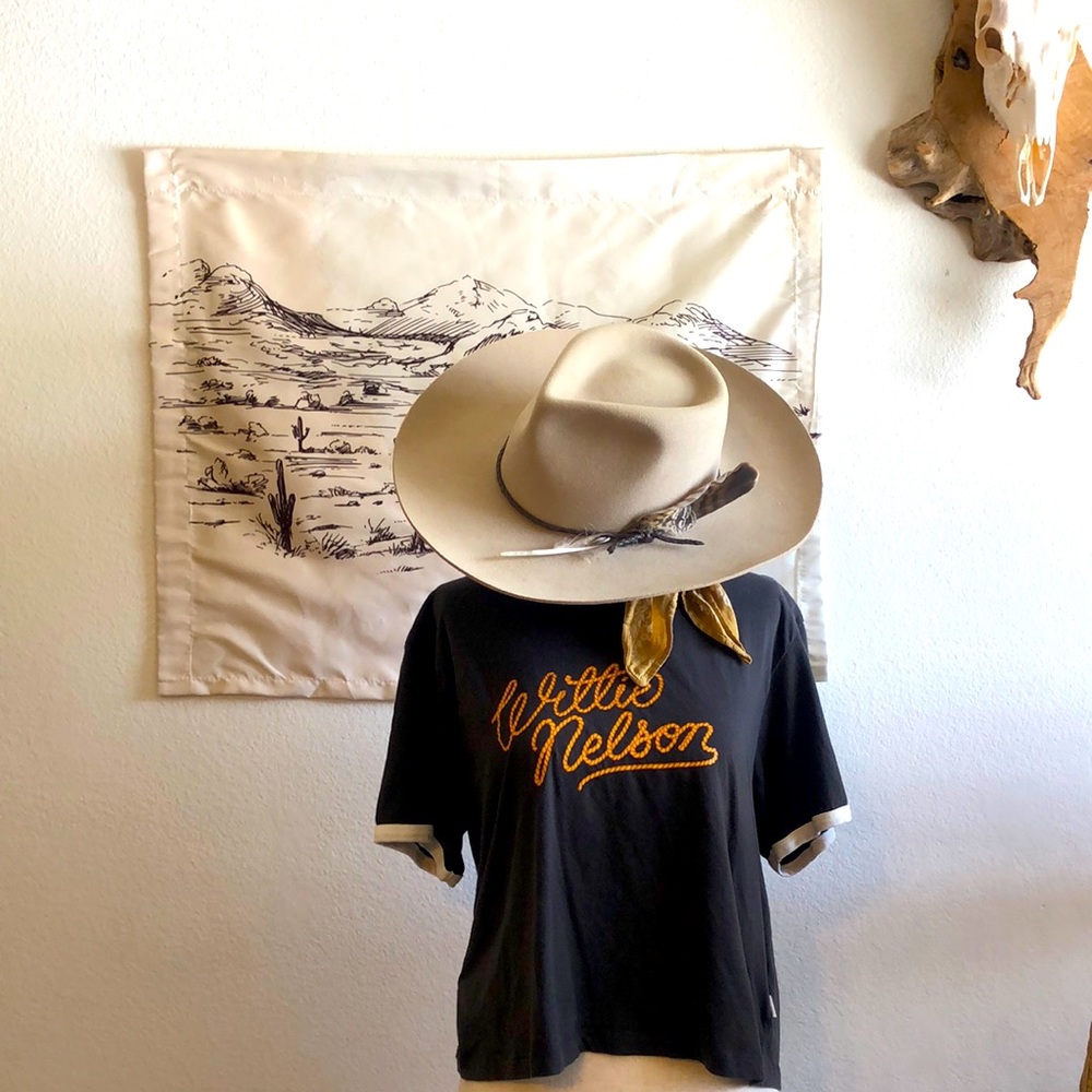BRIXTON WILLIE NELSON CROP TEE🐄 SIZE XL